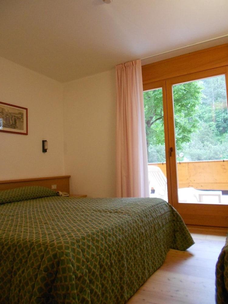 Garni Lago Nembia San Lorenzo Dorsino Exterior foto